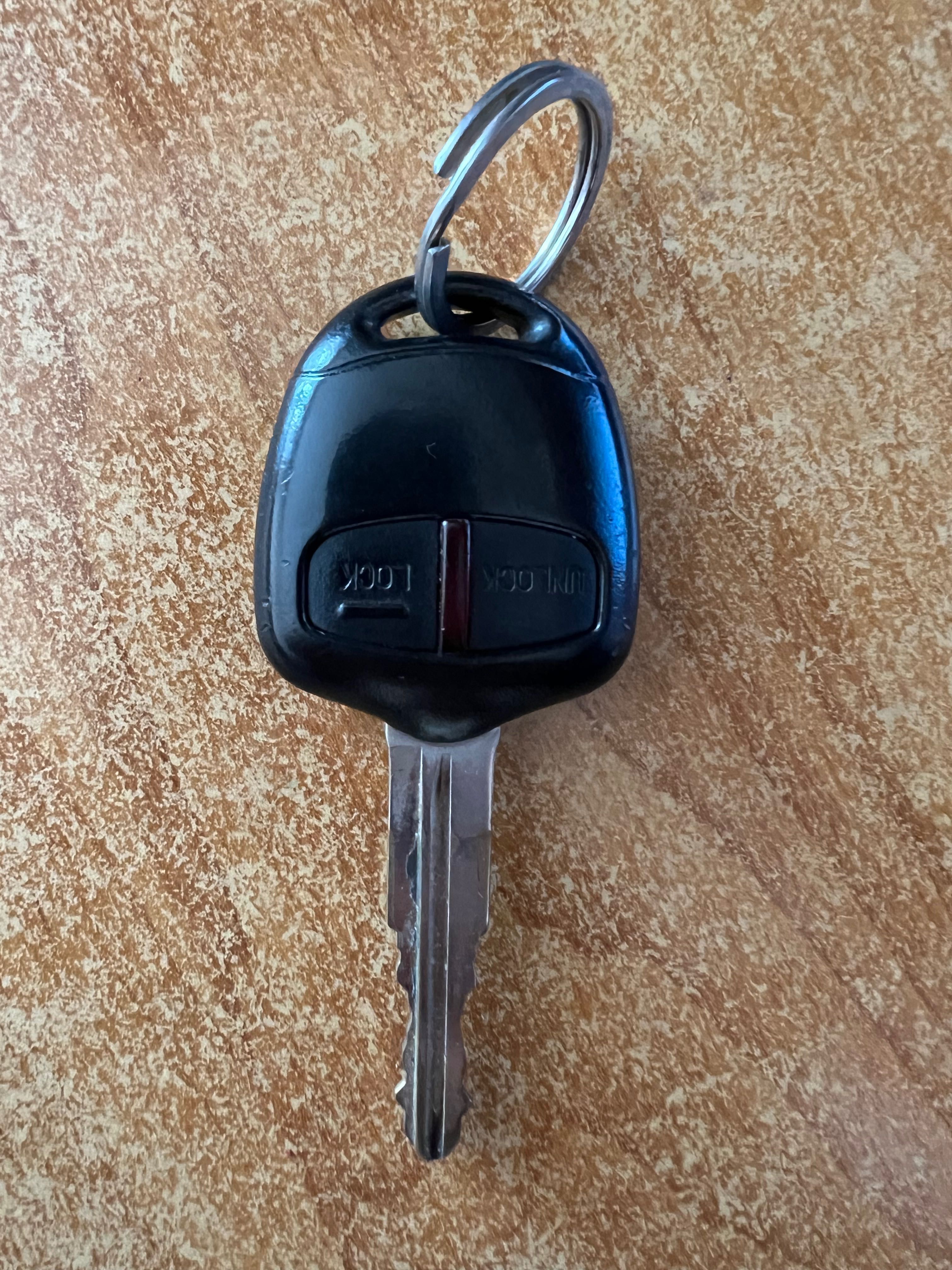 Ключ за Mitsubishi outlander XL