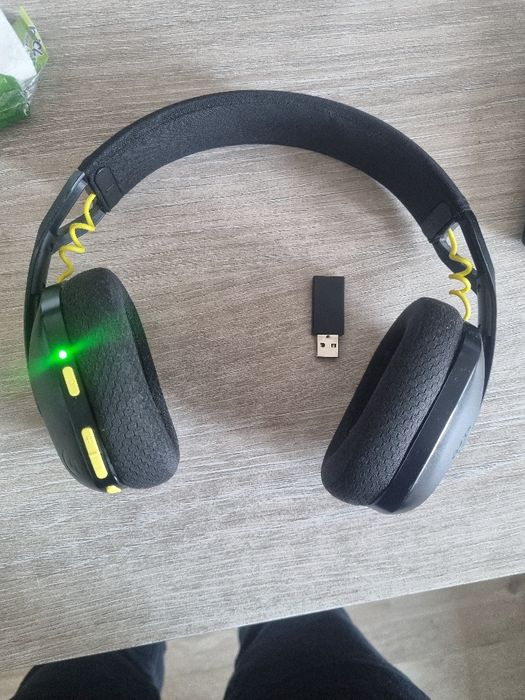 Безжични слушалки Logitech G435 за телефон и компютър