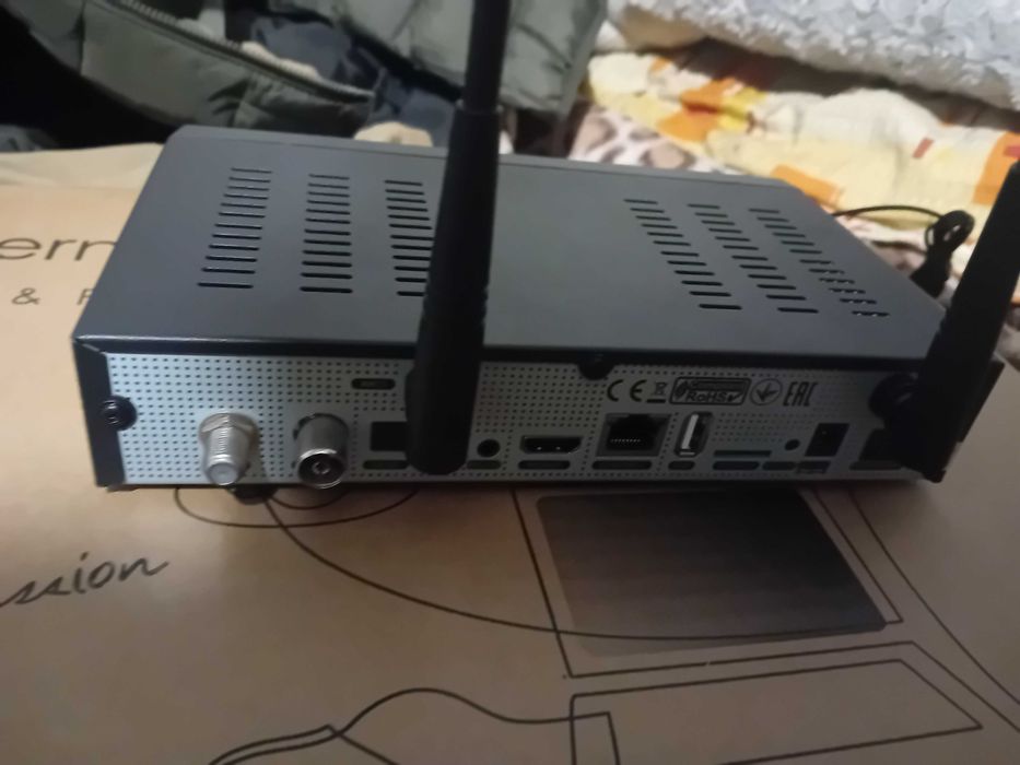 Vând receptor/receiver/decodor GT Media GT Combo