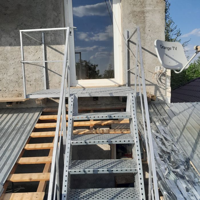 Scări metalice galvanizate la orice demisiune asiguram transport ori u