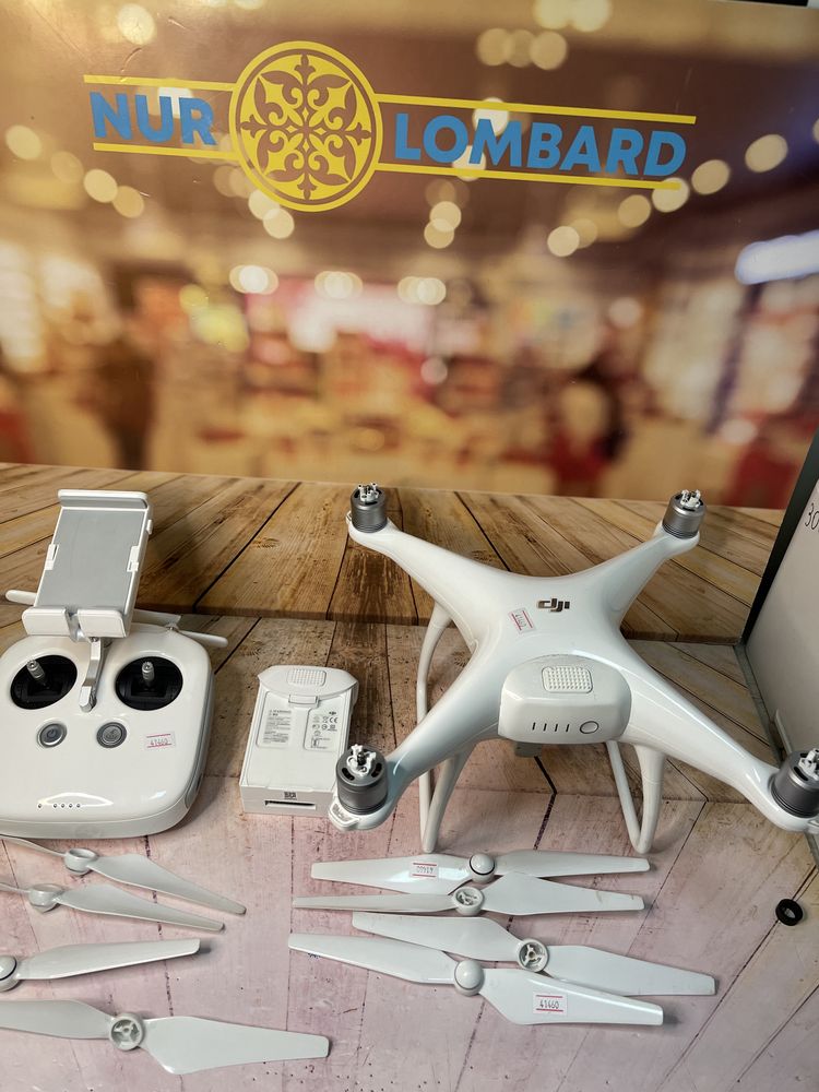 Дрон квадроковтор Dji Phantom 4 код товара 0269 Нур ломбард