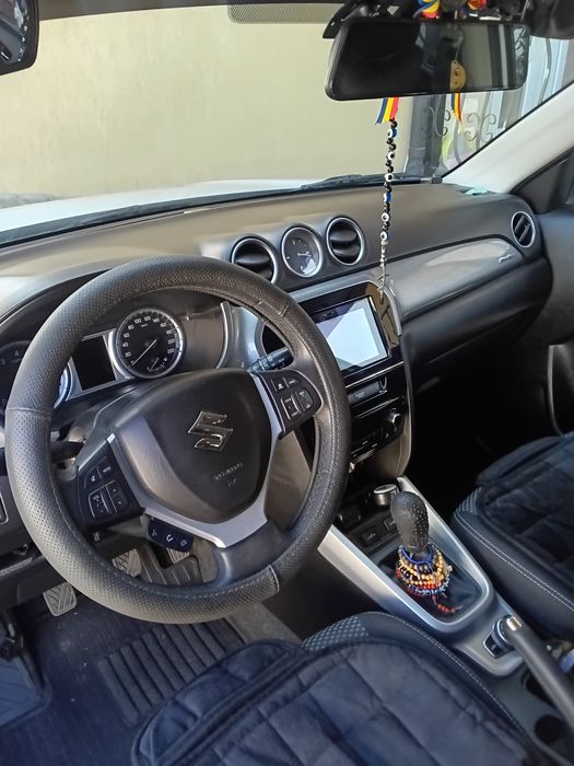 Suzuki vitara ly 2015