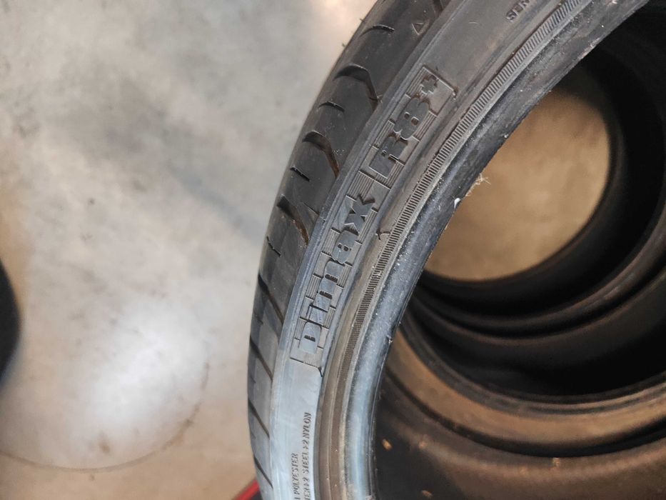 2бр. летни гуми 255/30/19 Radar