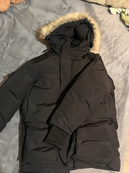 Продам куртку kanada новая