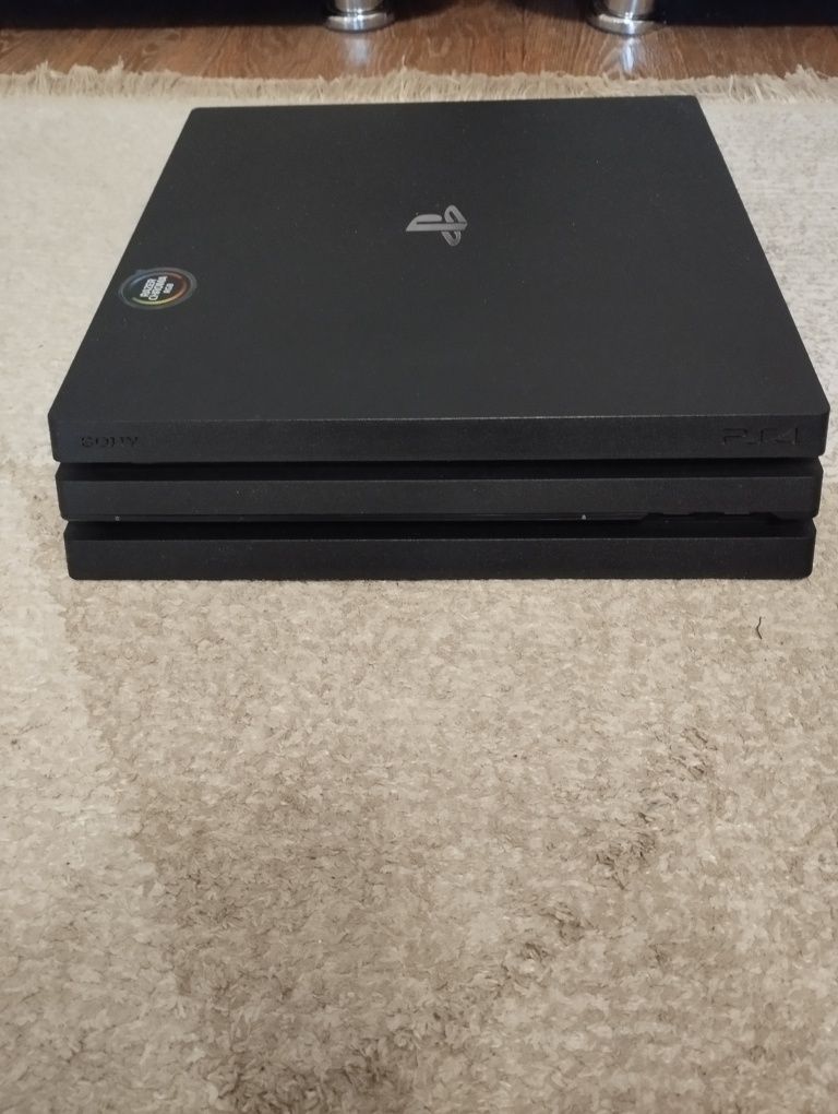 Продам Sony playstation4 pro