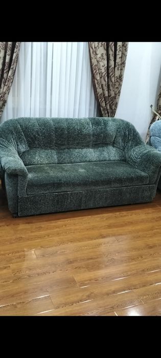 Диван и два кресла