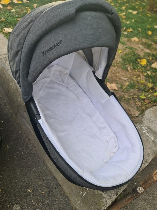 Vând cărucior Krausman 3 în 1,complet echipat și foarte practic