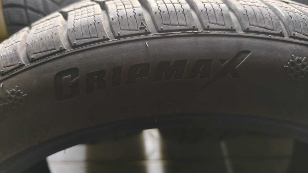 4 броя зимни гуми 225/45 R19 Gripmax SuperGripPro Winter на 500км