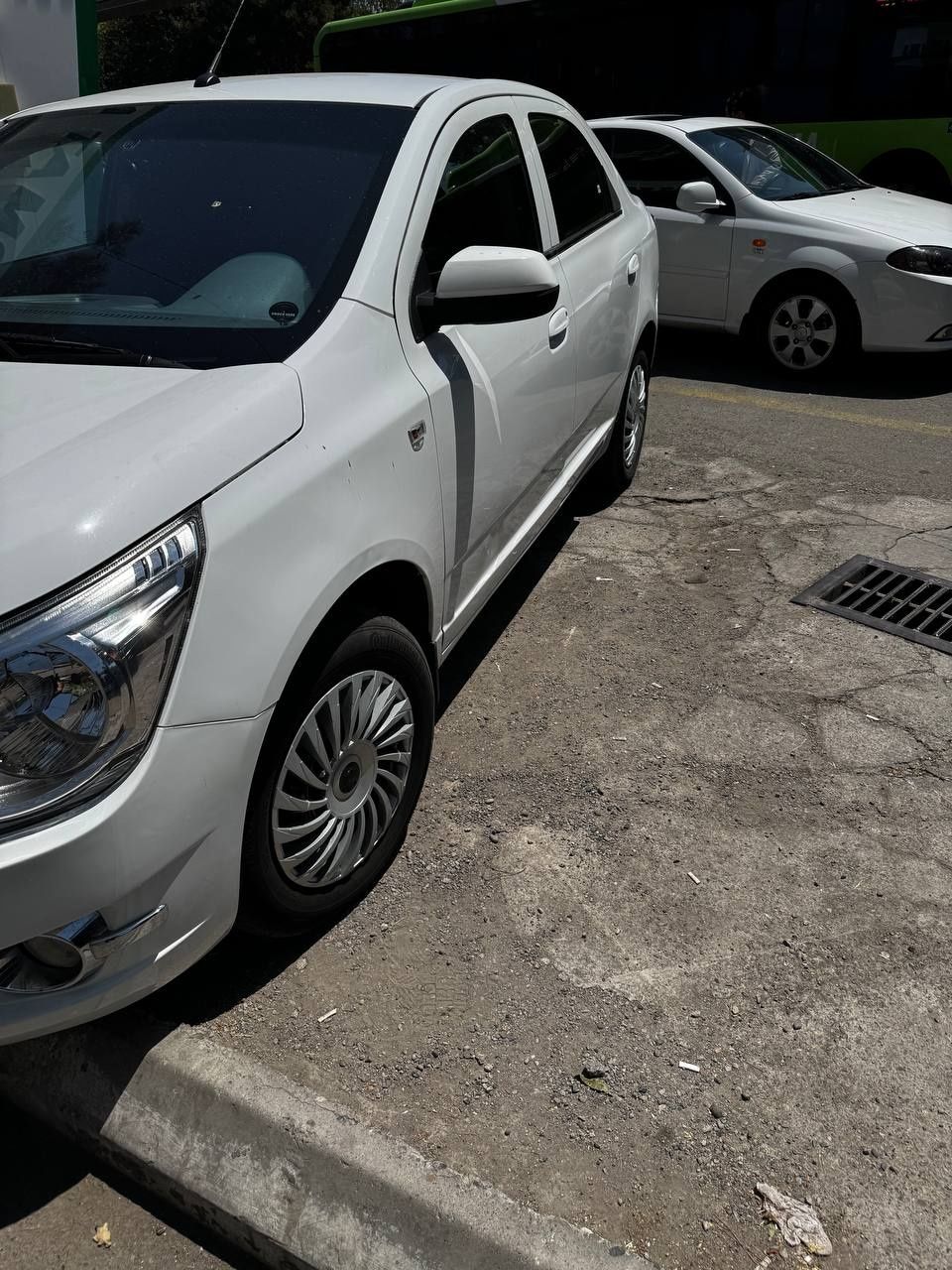 Кобальт свой 2019г, автомат, белый