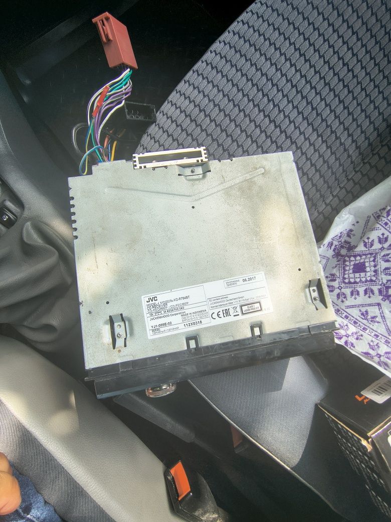 Casetofon auto jvc kd r784BT