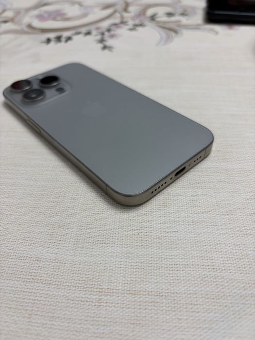 IPHONE 15 pro в отличном состоянии