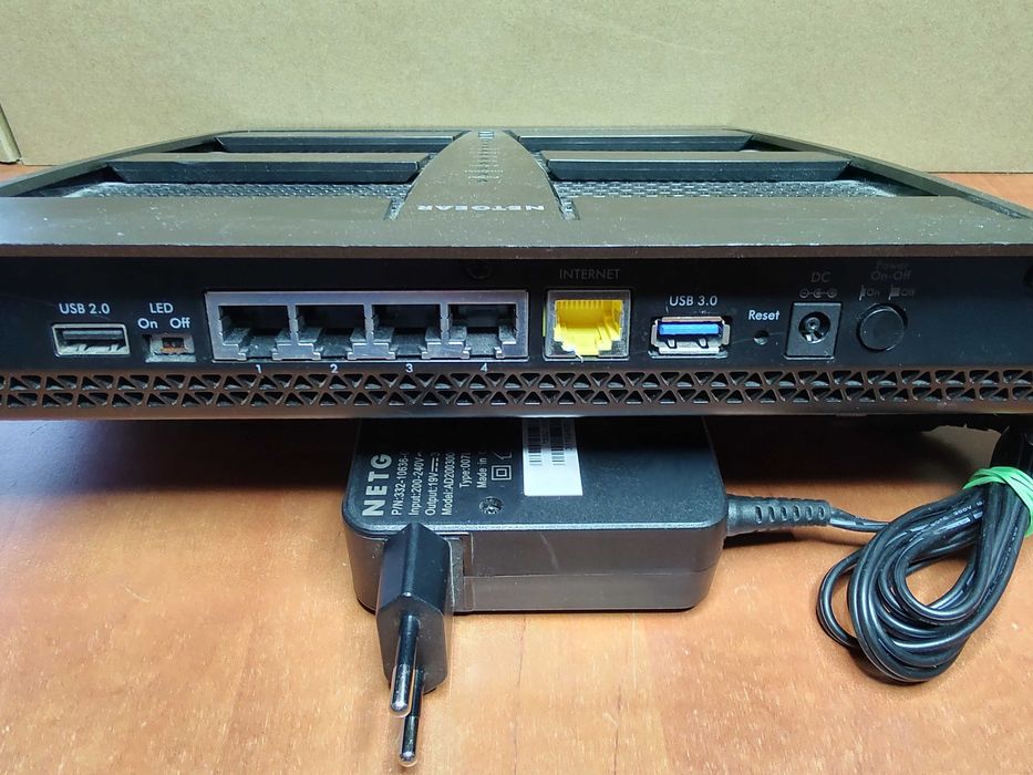 Router NetGear R8000 Nighthawk X6 Tri-Band AC3200 Dual Core 1 GHz