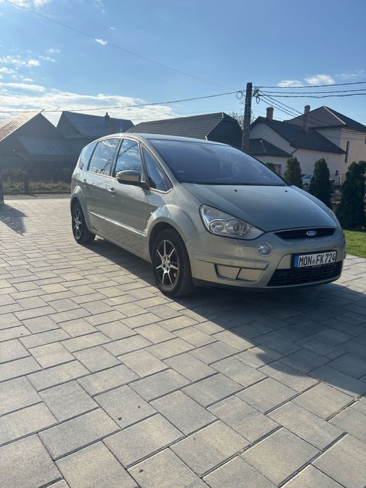 Vând Ford S Max 2009  2.2 tdi