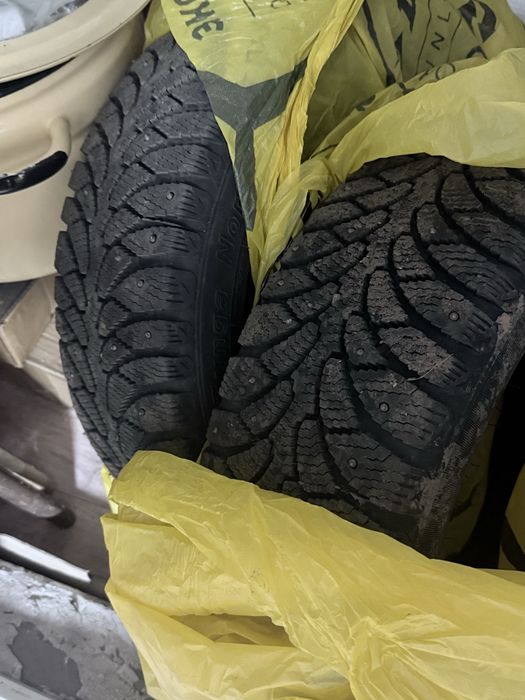 Продам зимнию резину