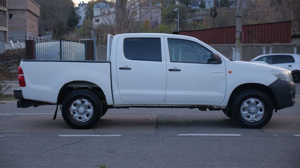 Toyota hilux 2013