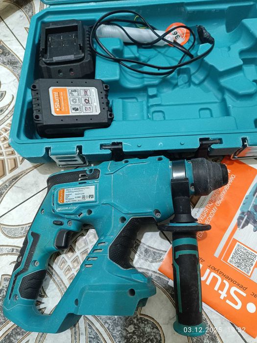 Sturm CRH1822 akkumulyatorniy perforator