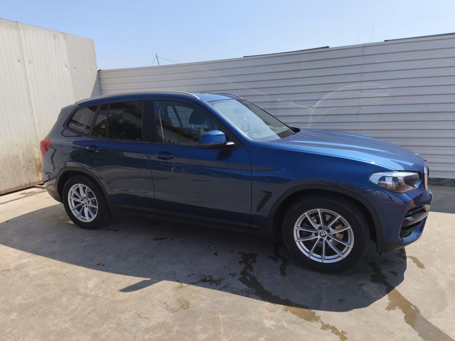 Bmw X3 G01 2.0 benzina xdrive, trapa panoramica