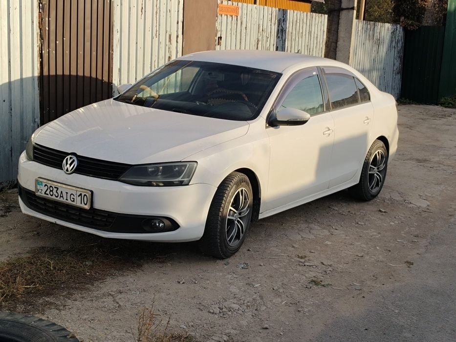 Продам Фольксваген джетта 2014