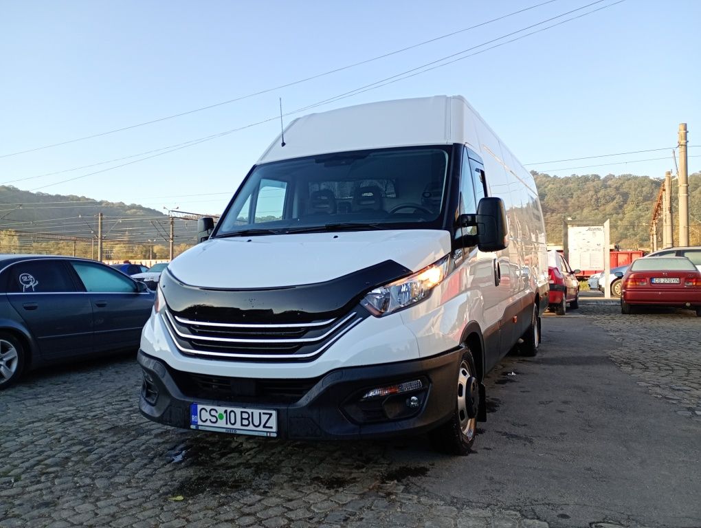 Iveco Daily 3.0 HI-Matic (8 trepte),categoria B,lungime 5.15 m