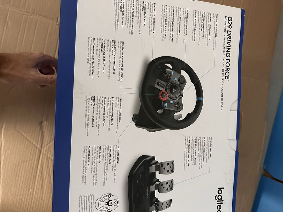 Volan Logitech G29 Driving Force PS3 PS4 PS5 Nou
