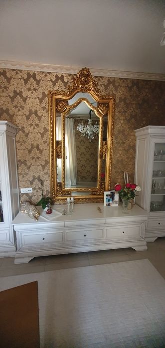 vând oglinda în stare ff bună