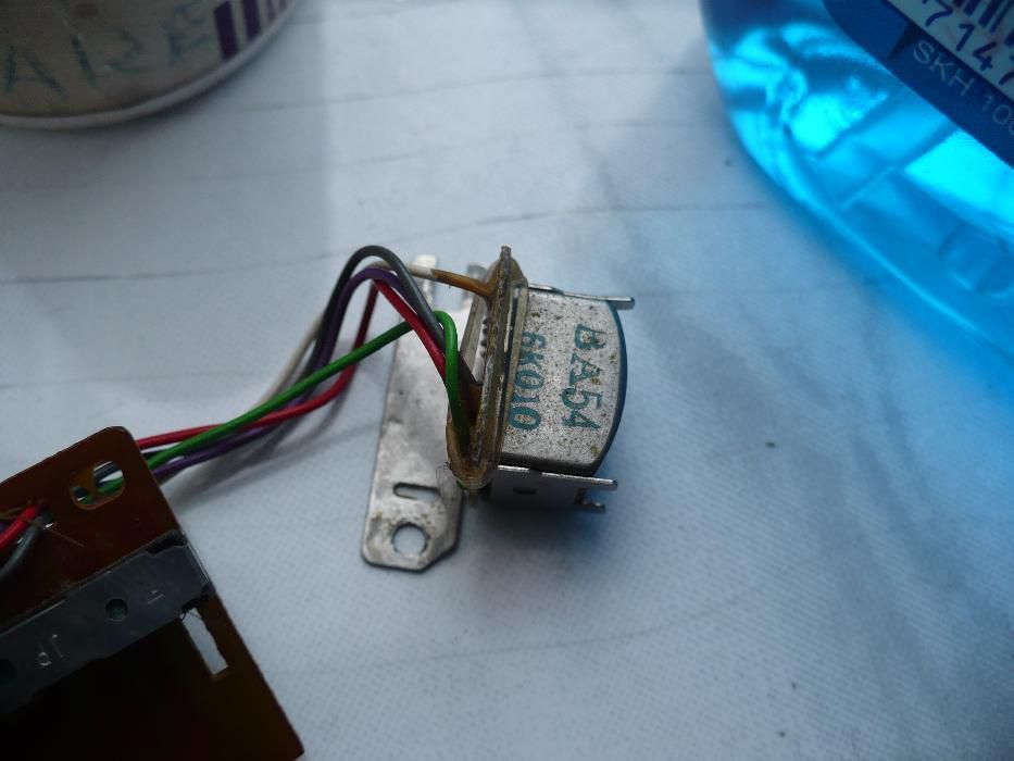 Cap casetofon revers