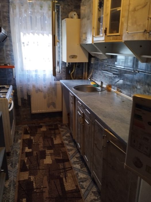 De vanzare  Apartament cu 3 camere