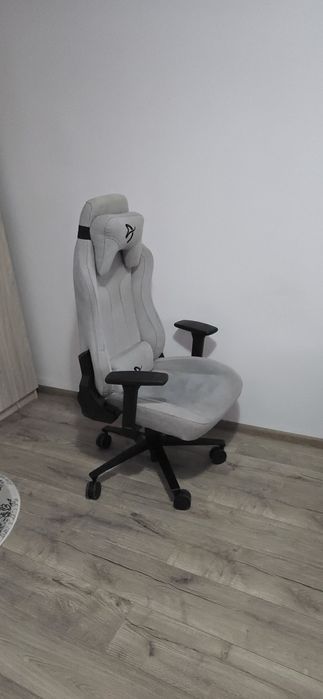 Scaun gaming arrozi