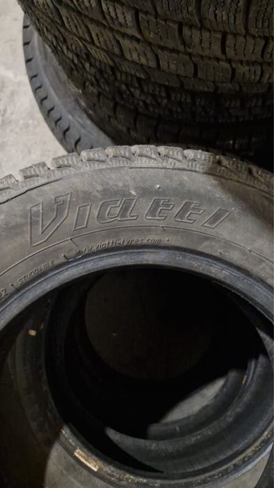 Зимние шины шипованные r15