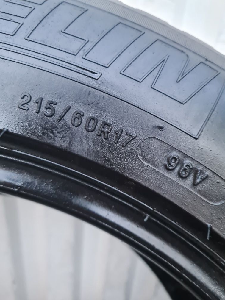 2 Anvelope de vara *215/60R17 *Michelin*LICHIDARE STOC*50 Lei Buc*