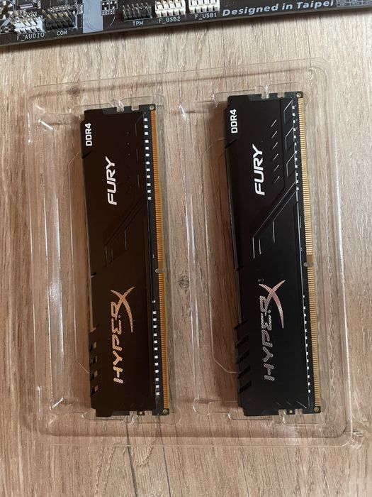 Placa de baza + procesor + 2x memorie ram + placa video