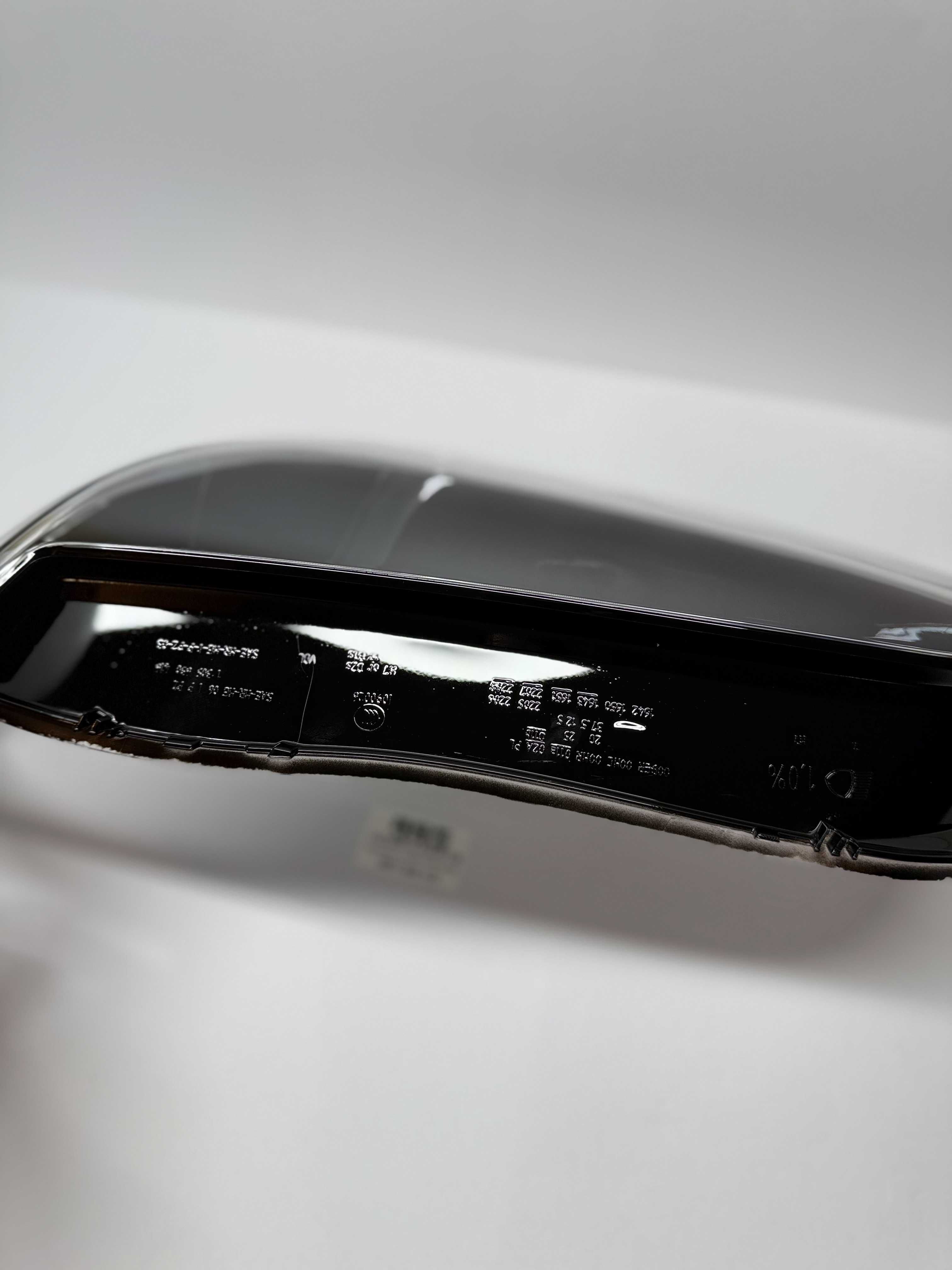 Стъкло (капак) за BMW X3 E83 04-10 (БМВ Х3 Е83 стъкла за фар)