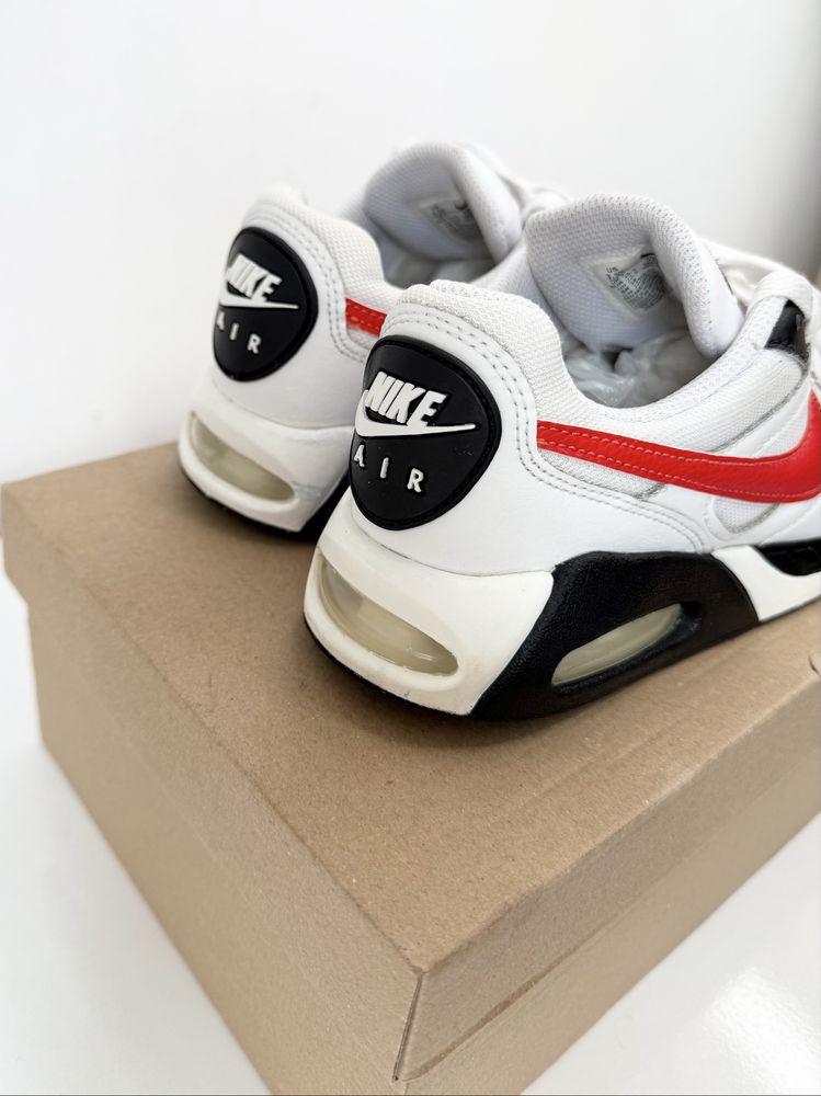 Nike Air Max IVO  (35.5) Маратонки