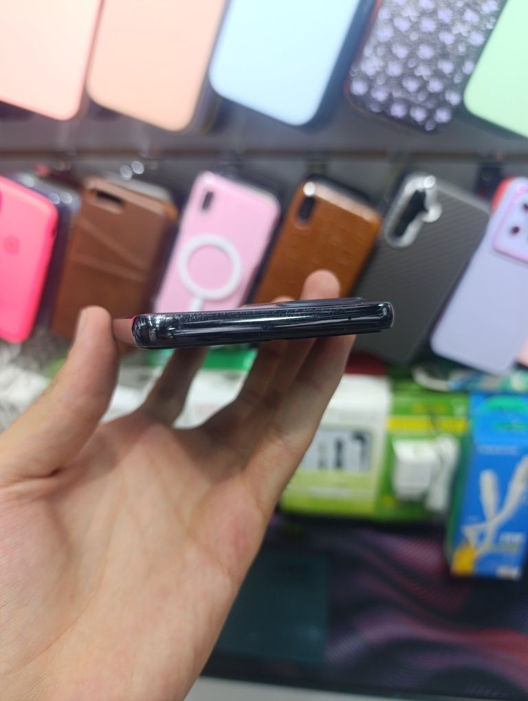 Samsung A53 8/128 ideal