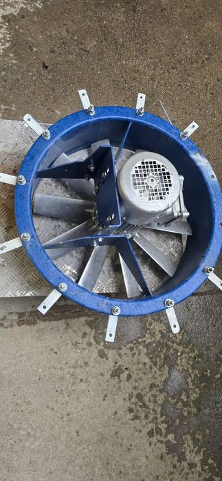Vând ventilator desfumare
