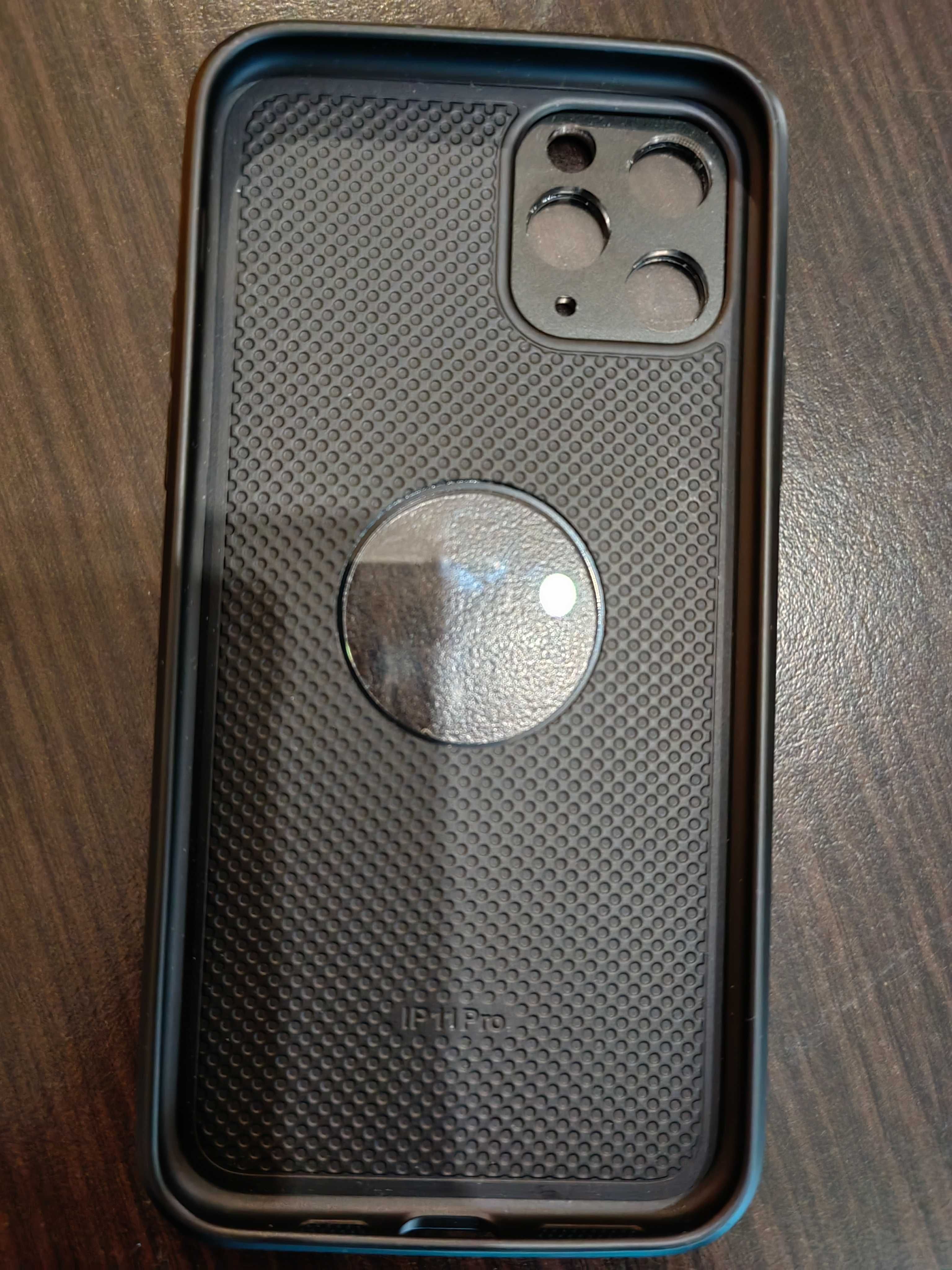 Кейс за IPhone 11 pro.