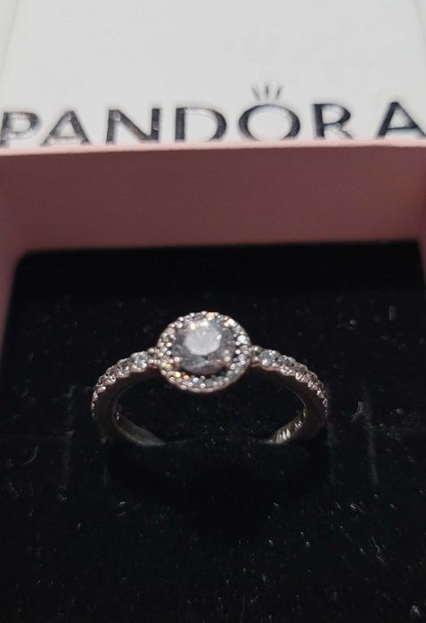 Inel Pandora din argint cu halo si cubuc zirconia