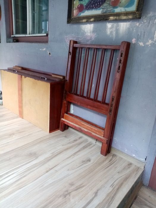 Pătuț mic din lemn