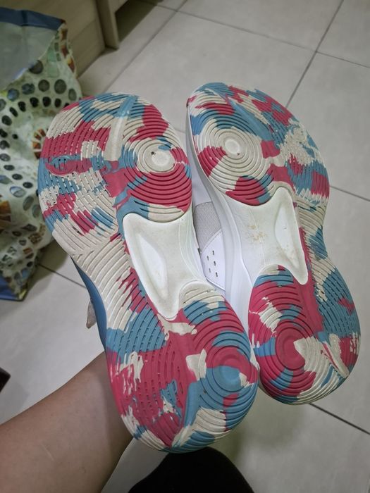 Маратонки на Анди студио