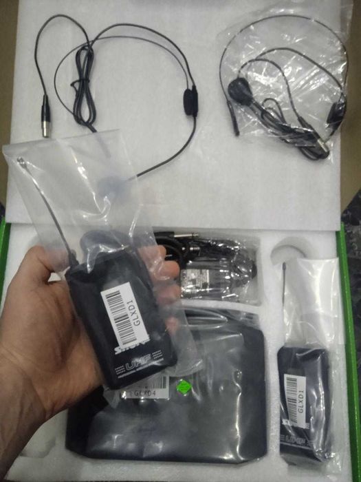 Наголовный микрофон Shure GLXD4