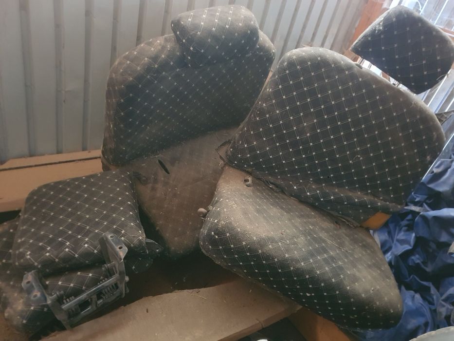 Продам сиденья пассажирский, на микроавтобуса. Снять с таеты хайса.