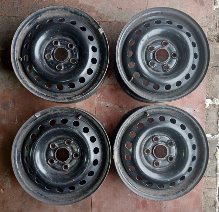 Продам штампы R15 Фольксваген оригинал