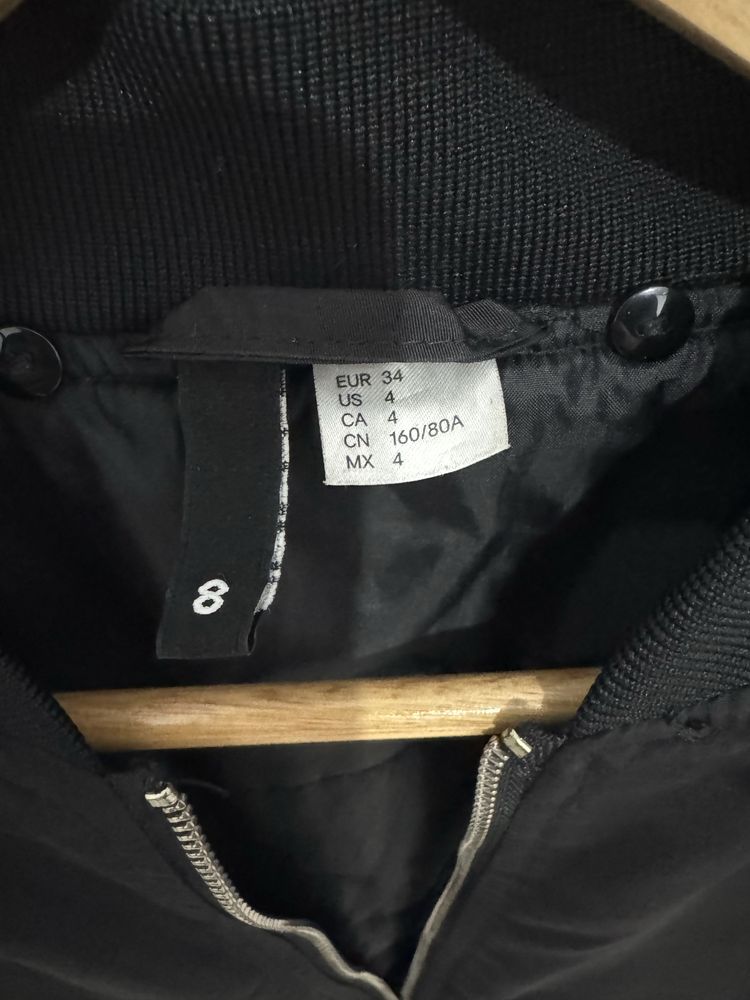Черно дамско яке бомбър H&M