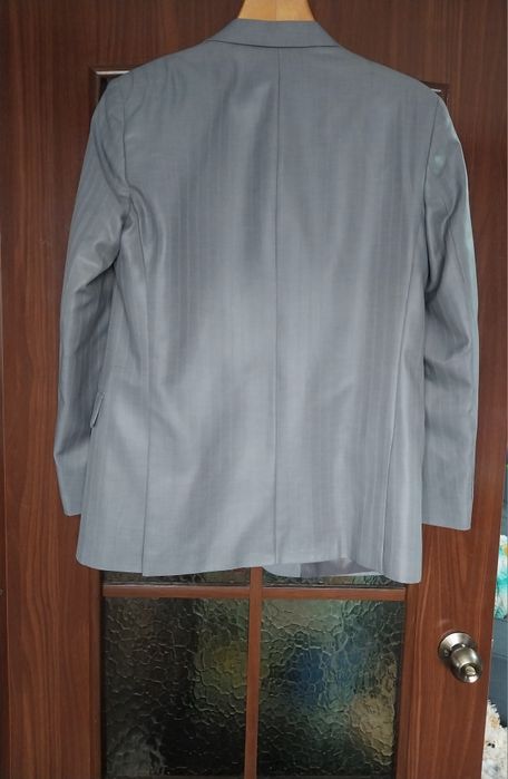 Продам мужской костюм