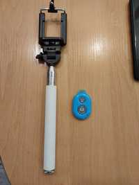 Selfie stick cu telecomanda