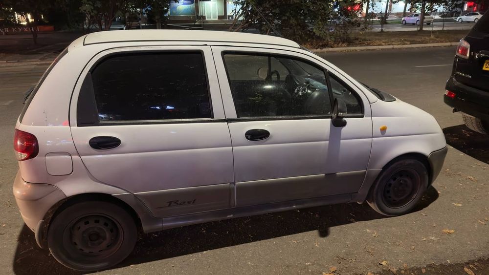 Matiz best 2010 yil faqat naxtga sotiladi zaril rangi oq moshina benzi