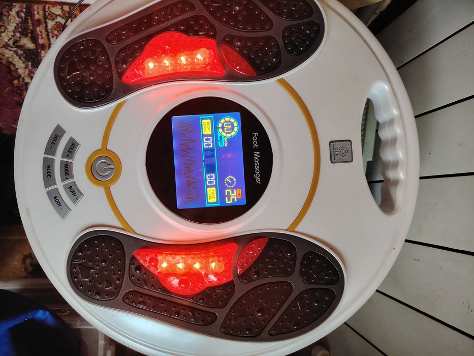 Aparat masaj picioare EMS