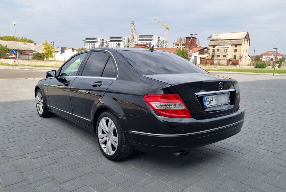 Mercedes C180 Kompressor - BlueEfficiency - Avangarde Edition