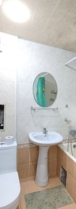 Срочно продам 2/4/4 квартиру метро новза Чиланзар 5