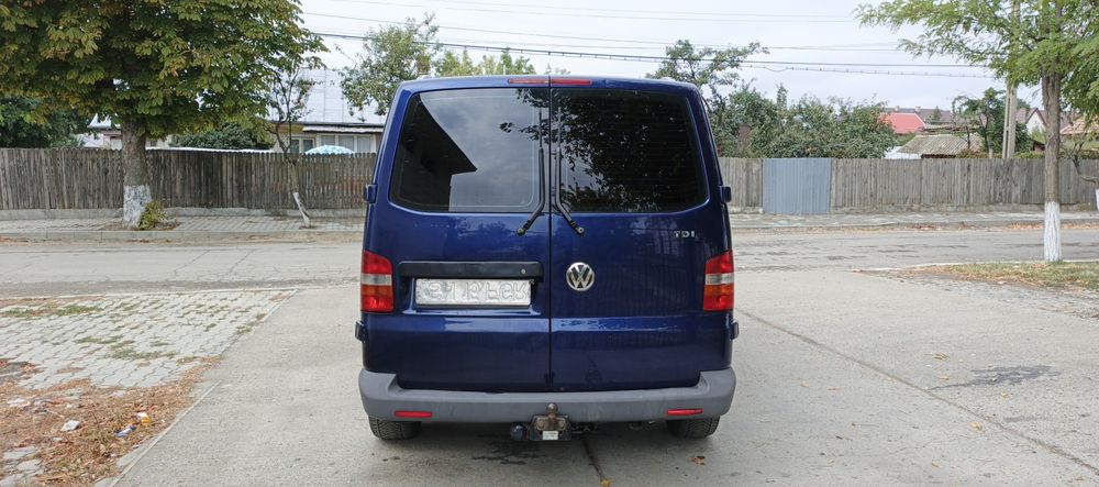 Volkswagen transporter t5 extra long 2.5 tdi 6 locuri